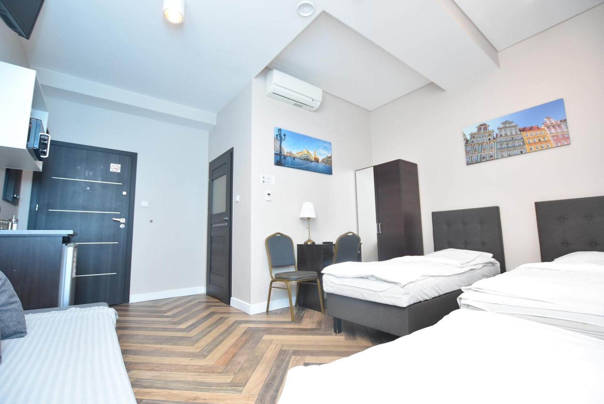 Dukes Apartments - Wita Stwosza Breslavia Esterno foto