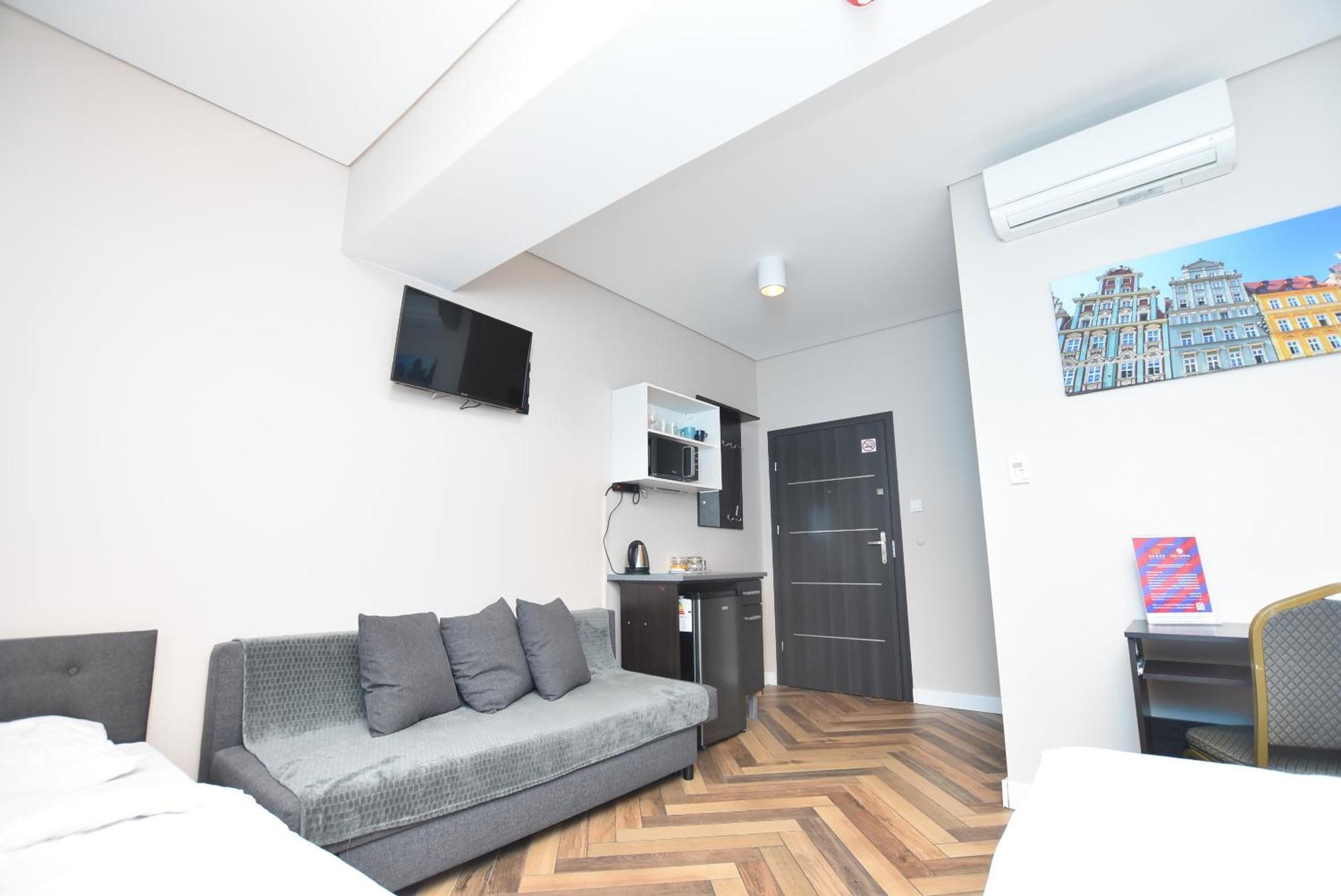 Dukes Apartments - Wita Stwosza Breslavia Esterno foto