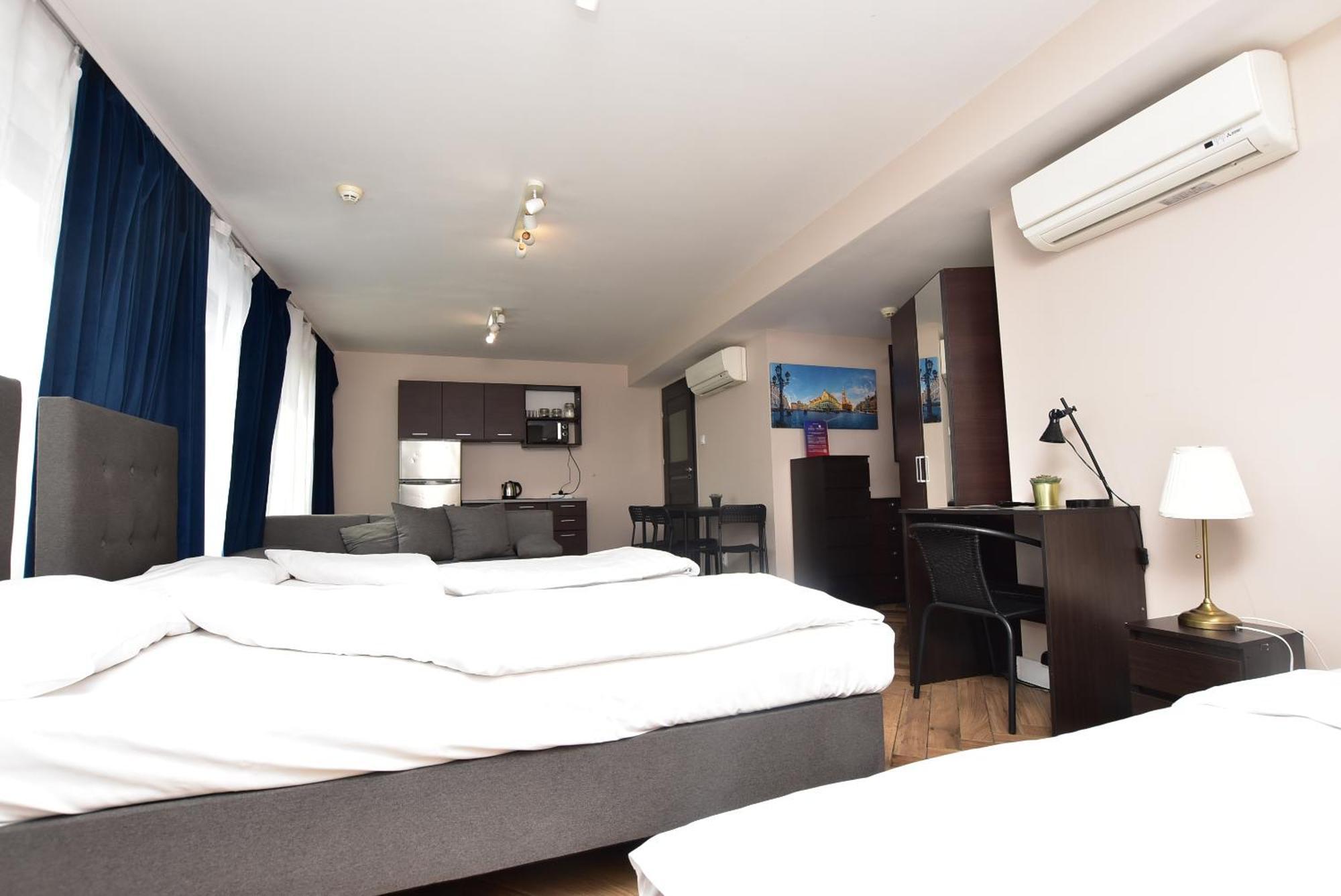 Dukes Apartments - Wita Stwosza Breslavia Esterno foto